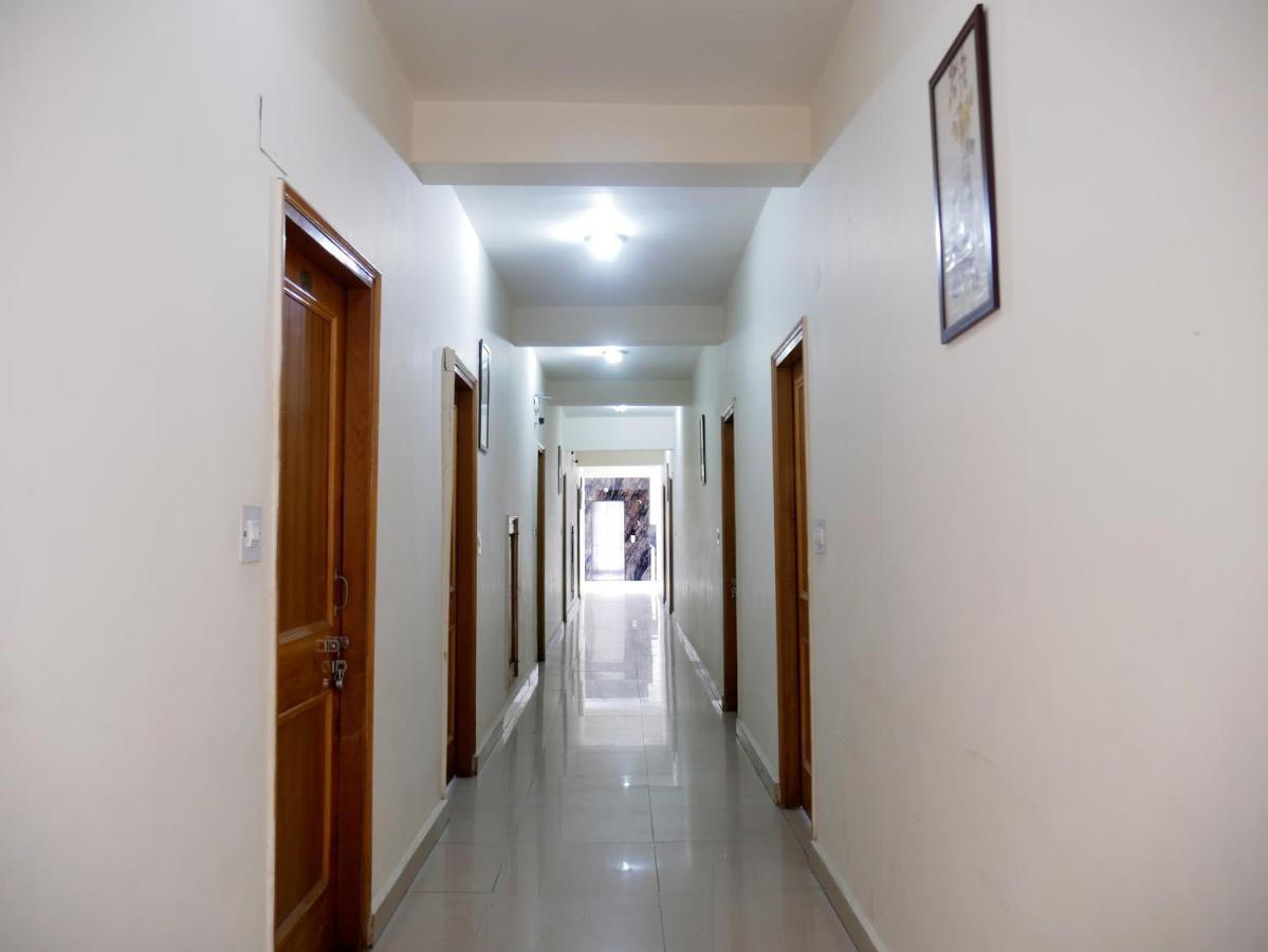 New Ambika International Mall Road Hotel Manāli Dış mekan fotoğraf