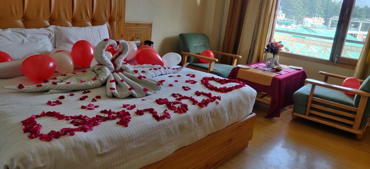 New Ambika International Mall Road Hotel Manāli Dış mekan fotoğraf