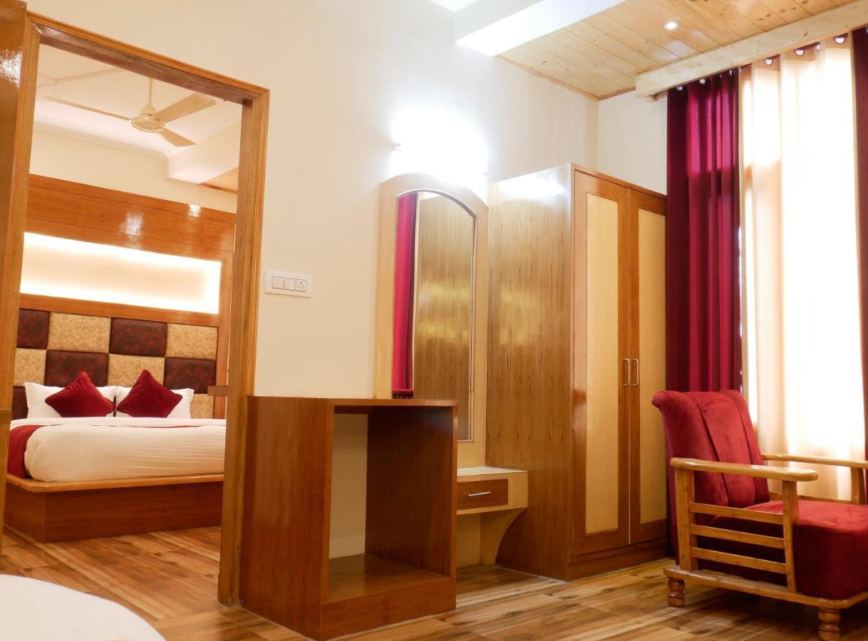 New Ambika International Mall Road Hotel Manāli Dış mekan fotoğraf