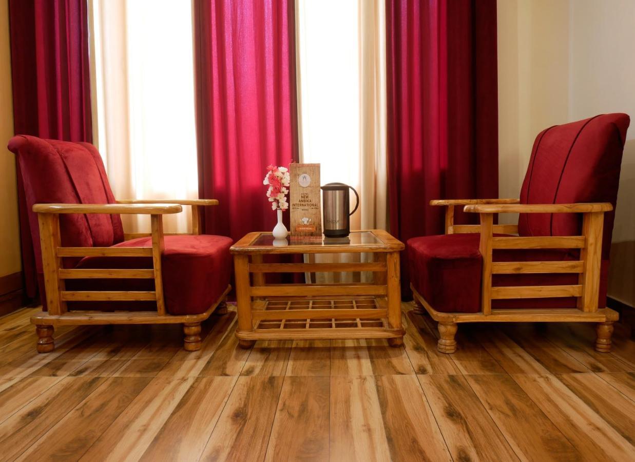 New Ambika International Mall Road Hotel Manāli Dış mekan fotoğraf